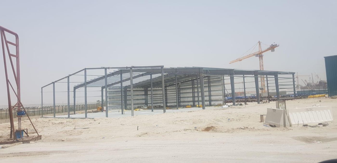Steel warehouse frame erection